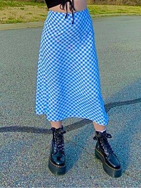 Forever 21 blue gingham midi skirt